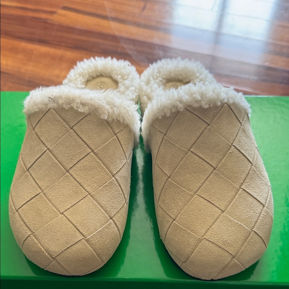 Bottega Veneta Black Rubber Sole Reggie Flat Coco Cachemire